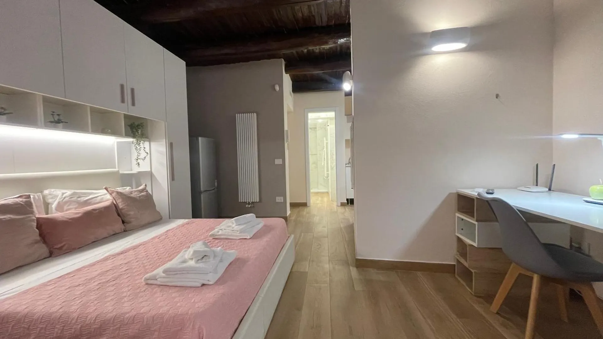 Dimora Aragonese Apartment Naples