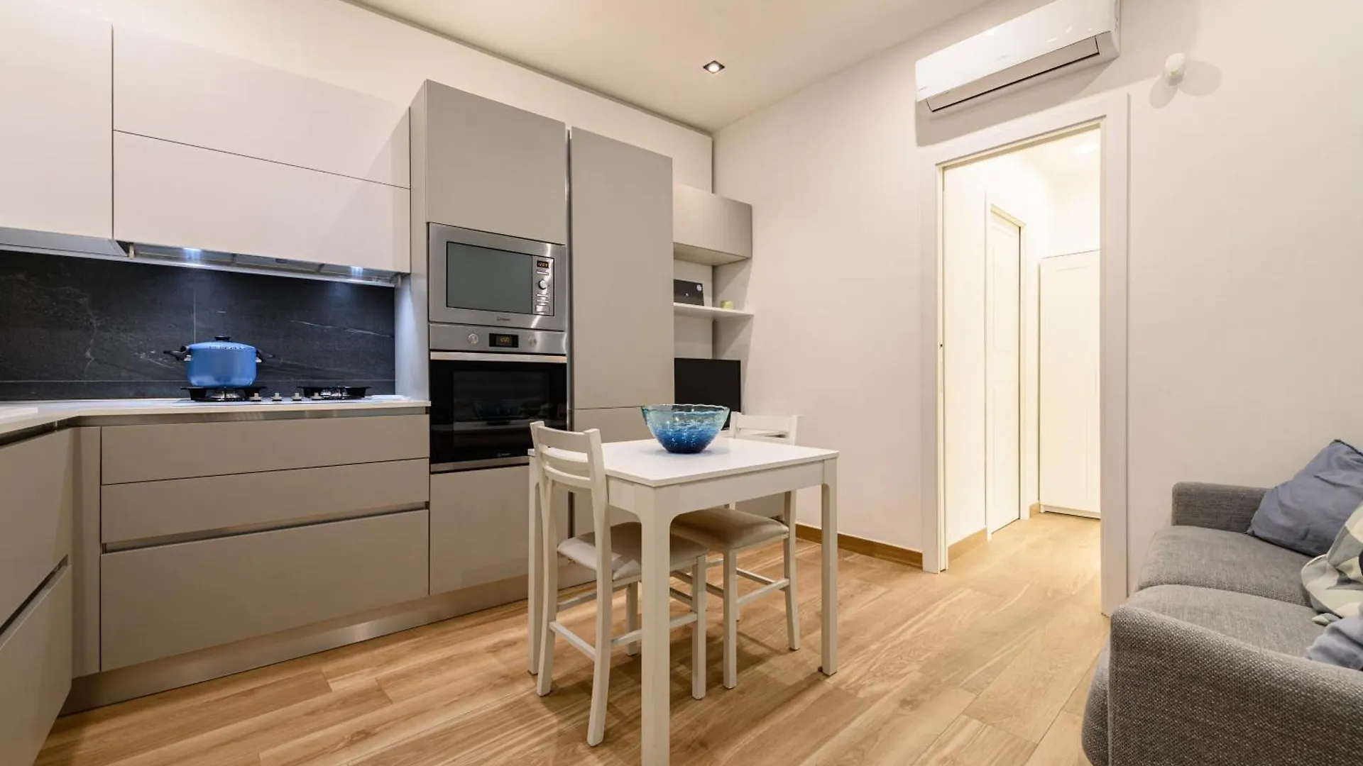 Dimora Aragonese Apartment Naples Italy